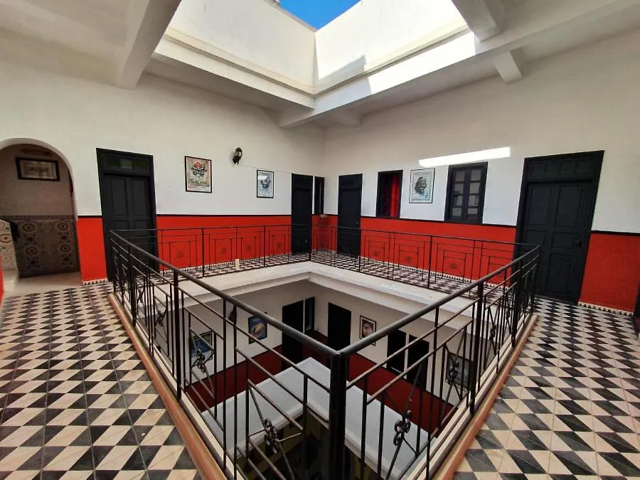 אסאוירה Hotel Magdoul